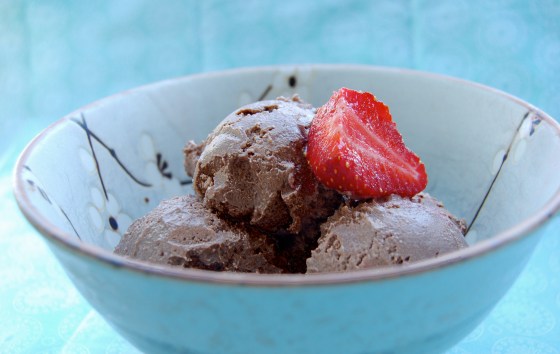 chocolate hazelnut icecream (healthy, vegan)