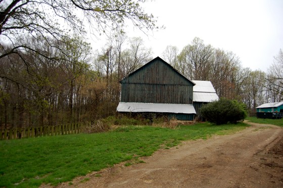 another view of the barn